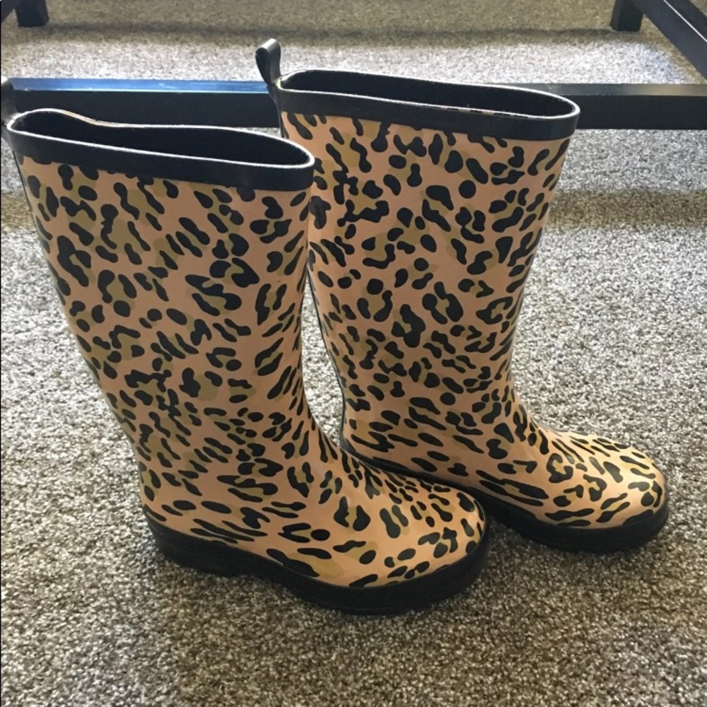 Women’s rain boots